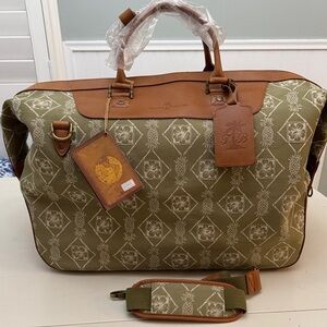 Tommy Bahamas genuine leather Elegant Olive and Tan Duffel Bag luggage